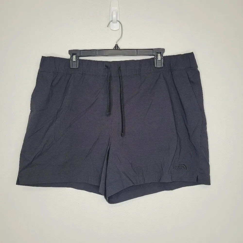 The North Face NF0A7QJ5JK3 Women's Black Class V Standard Fit Shorts size 2x